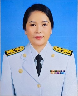 นางพรรัก  ดิษฐอั๊ง